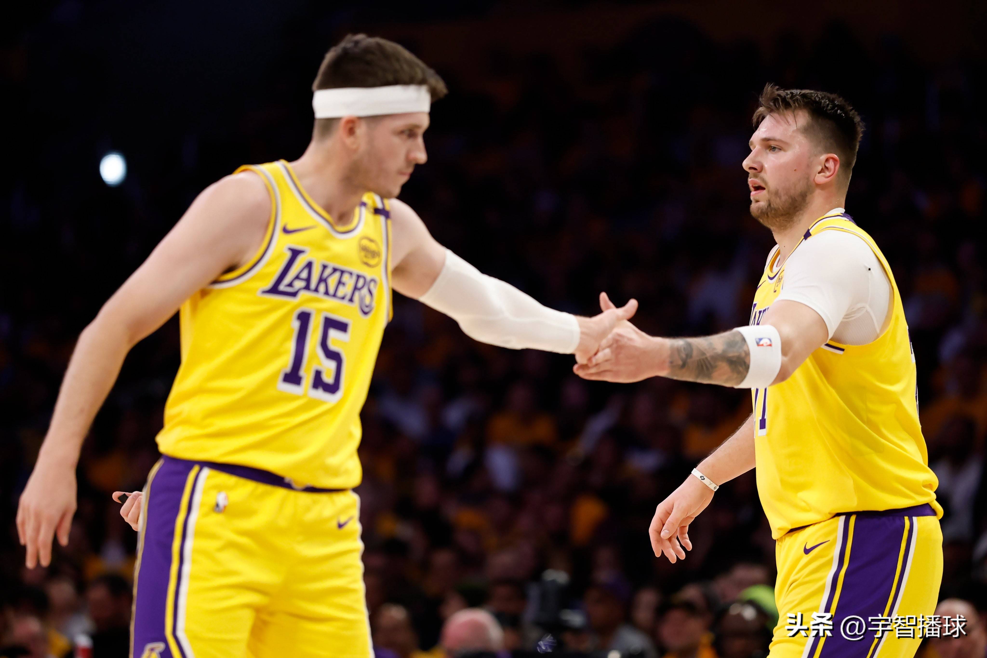 南韩男篮险胜篮网，东契奇关键制胜