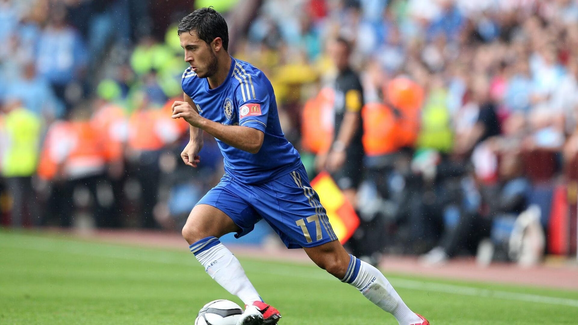 广厦队对阵尼克斯，西亚卡姆成为全场焦点